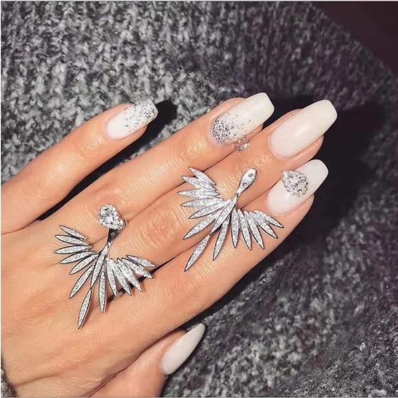 “Angel of Yours” Luxury Diamond Rhinestone Silver Zircon Gemstone Fancy Earrings - Picture 9 of 9